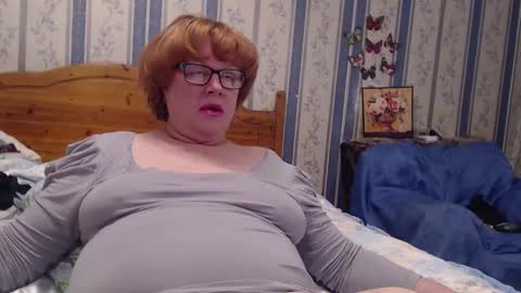 NINA online show from 12/01/25, 06:18