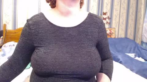 Snapshot of aamarillis chatting on 03/28/26, 07:02 NINA online show from 03/28/26, 07:02