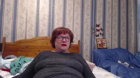 Snapshot of aamarillis chatting on 04/10/26, 07:40 NINA online show from 04/10/26, 07:40