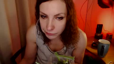 Snapshot of aamazingjoi chatting on 01/30/25, 01:31 Katie online show from 01/30/25, 01:31