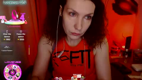 Snapshot of aamazingjoi chatting on 03/11/25, 01:59 Katie online show from 03/11/25, 01:59