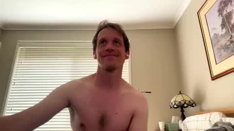 Snapshot of aanal341330 chatting on 10/09/25, 04:54 Kris online show from 10/09/25, 04:54