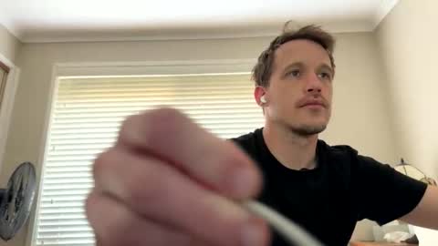 Kris online show from 01/18/26, 10:24