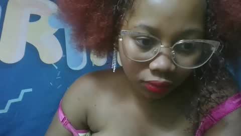 Snapshot of aannickk chatting on 12/13/25, 07:53 aannickk online show from 12/13/25, 07:53