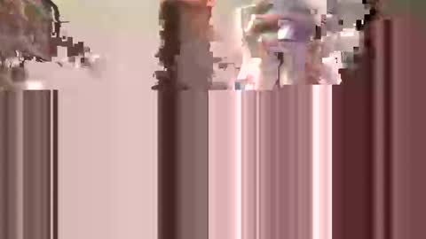 Snapshot of aarmun37 chatting on 11/23/25, 06:02 aarmun37 online show from 11/23/25, 06:02