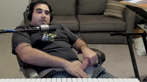 Aaron online show from 02/21/25, 12:49