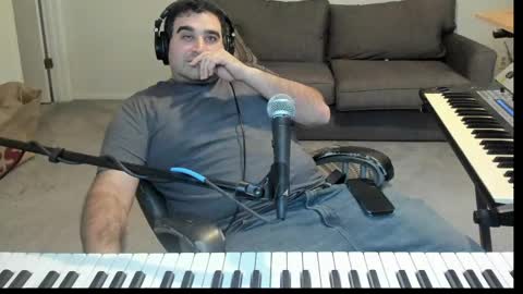 Snapshot of aaroleplayer chatting on 04/13/26, 10:48 Aaron online show from 04/13/26, 10:48