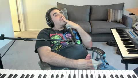 Snapshot of aaroleplayer chatting on 05/12/26, 10:51 Aaron online show from 05/12/26, 10:51