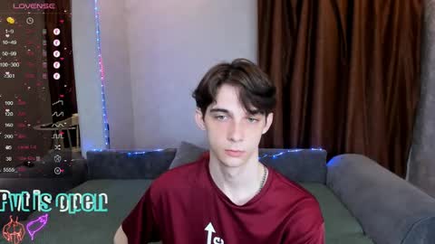 Snapshot of aaron_bang chatting on 05/24/26, 10:26 Aaron Bang online show from 05/24/26, 10:26
