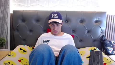 Aaron online show from 12/02/24, 03:36