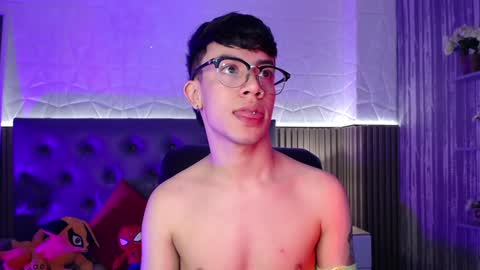 Aaron online show from 12/21/24, 07:27