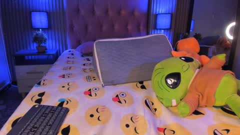 Aaron online show from 12/26/24, 07:16