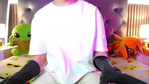 Aaron online show from 01/10/25, 05:13