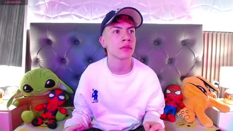 Aaron online show from 01/27/25, 01:19