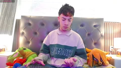 Aaron online show from 01/30/25, 12:37