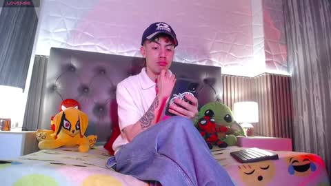 Aaron online show from 02/01/25, 07:13