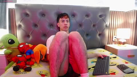 Aaron online show from 02/06/25, 02:58