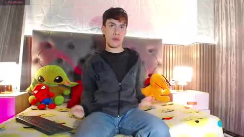 Aaron online show from 02/18/25, 01:11