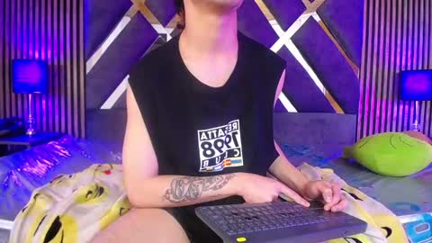 Aaron online show from 03/04/25, 03:48