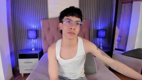 Aaron online show from 10/13/25, 02:06