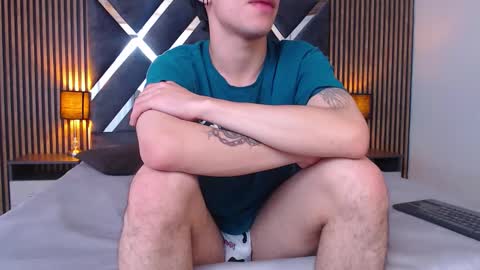 Aaron online show from 10/20/25, 04:51