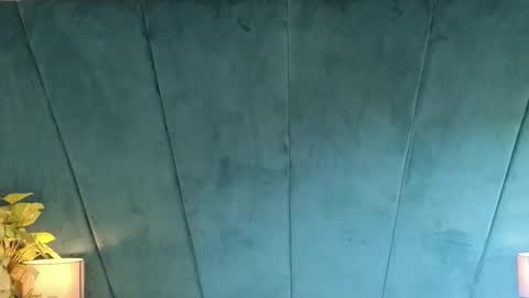 Aaron Ezequiel online show from 11/30/25, 01:04