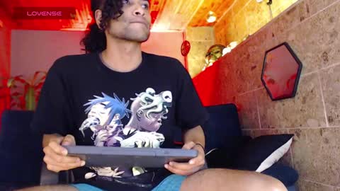 Aaron and Jassell online show from 01/05/25, 06:35