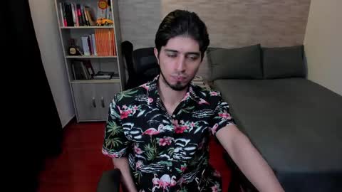 Snapshot of aaron_paul_ chatting on 02/15/25, 08:22 Aaron online show from 02/15/25, 08:22