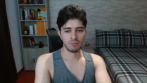 Aaron online show from 11/05/25, 07:47