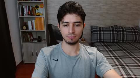 Aaron online show from 11/12/25, 05:35