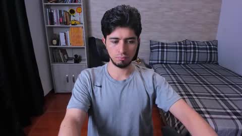 Aaron online show from 11/25/25, 09:37