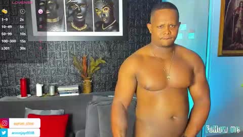 Snapshot of aaron_st chatting on 03/20/26, 03:33 Aaron online show from 03/20/26, 03:33