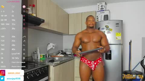 Snapshot of aaron_st chatting on 04/15/26, 02:46 Aaron online show from 04/15/26, 02:46