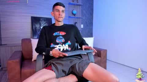 Aaron online show from 12/17/25, 11:38