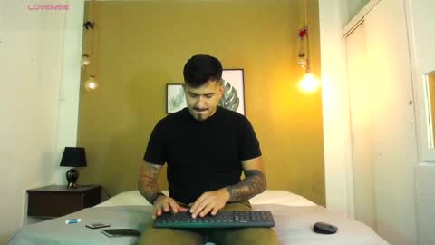 Your aron  online show from 03/07/25, 03:40