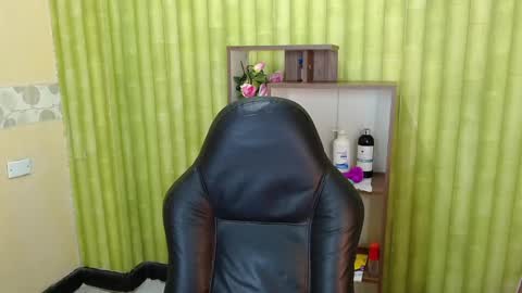 im NiallDun online show from 03/01/25, 11:06