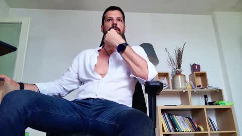 Aaron online show from 06/01/26, 07:43
