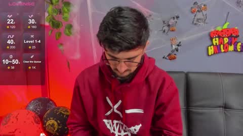 aaronfuentes7 online show from 10/27/25, 12:42