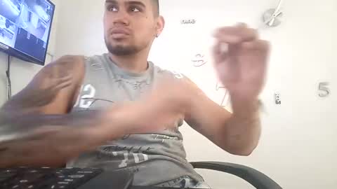 ig aaron hunter123 online show from 01/04/25, 05:37