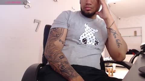 ig aaron hunter123 online show from 03/12/25, 01:51