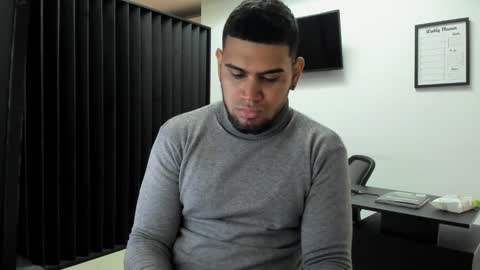 Snapshot of aaronhunter__ chatting on 02/27/26, 01:44 ig aaron hunter123 online show from 02/27/26, 01:44