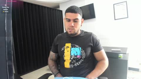 Snapshot of aaronhunter__ chatting on 03/19/26, 04:44 ig aaron hunter123 online show from 03/19/26, 04:44