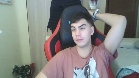 Snapshot of aaronlavine chatting on 12/26/24, 09:26 aaronlavine online show from 12/26/24, 09:26