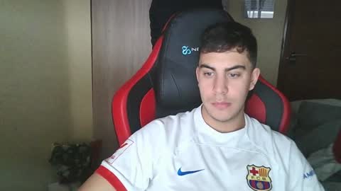 Snapshot of aaronlavine chatting on 12/29/24, 03:24 aaronlavine online show from 12/29/24, 03:24