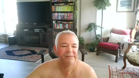 Snapshot of aarosteev chatting on 10/02/25, 01:18 Jason online show from 10/02/25, 01:18