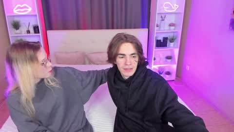 Fiona and Harry online show from 12/22/24, 08:27