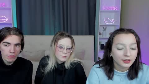 Fiona and Harry online show from 12/28/24, 08:16