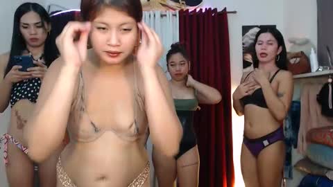 jha kris rhea  nicole medusa online show from 04/11/26, 03:33