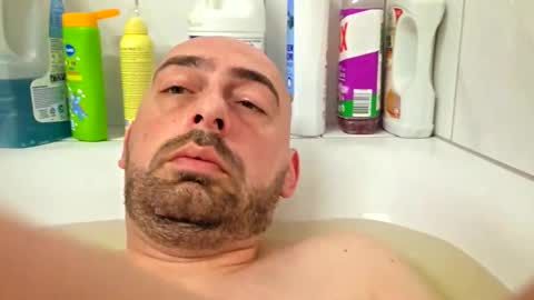 Snapshot of abas1986 chatting on 04/04/26, 09:29 abas1986 online show from 04/04/26, 09:29