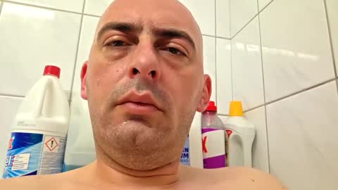 Snapshot of abas1986 chatting on 04/21/26, 08:09 abas1986 online show from 04/21/26, 08:09